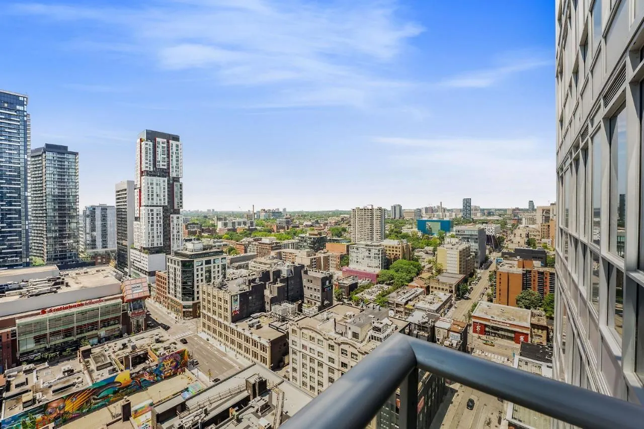King Bed, Amazing View, Free Parking Apartment Toronto 0*,